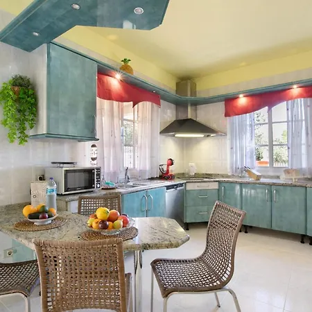 Holiday home Eveas *