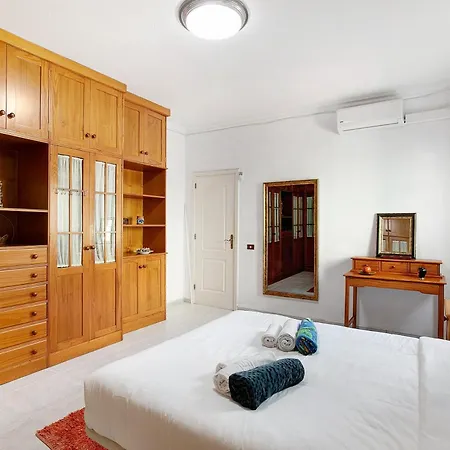 Eveas - With Pool In Tenerife Holiday home *